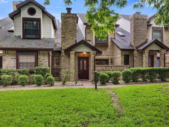 10819 Crown Colony DR Unit #31