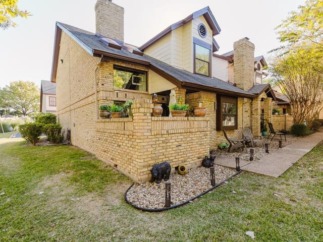10819 Crown Colony Dr Unit #40