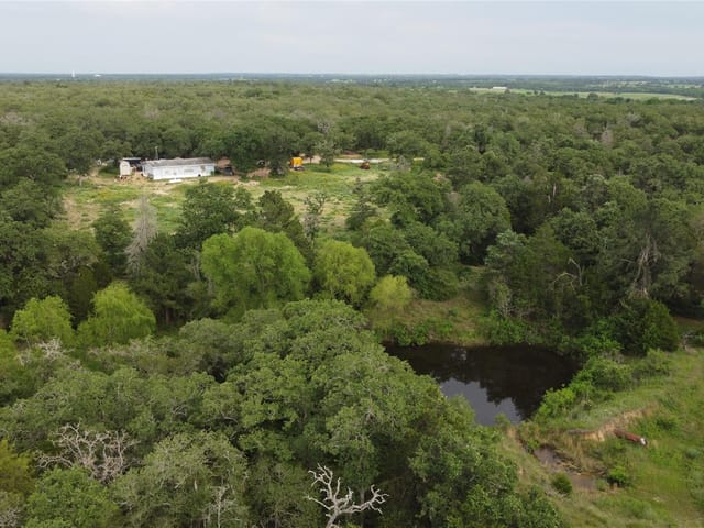 1085 Private Road 3063