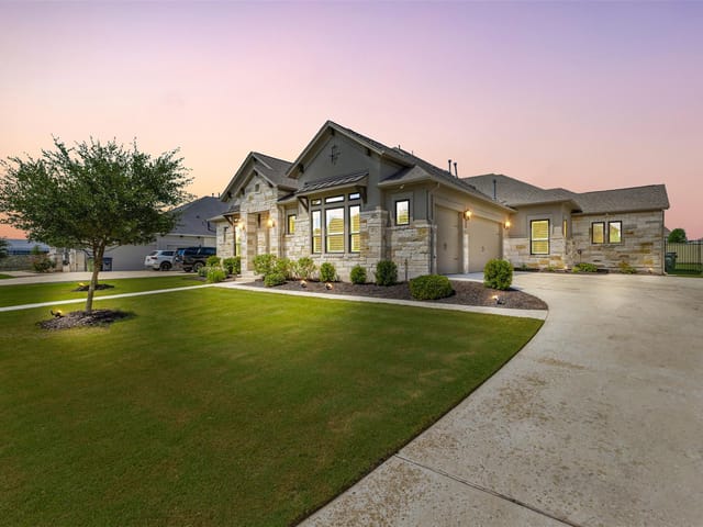 109 Alonda WAY