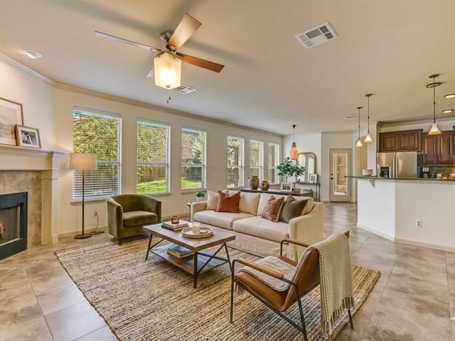 109 CHOKE CANYON LN
