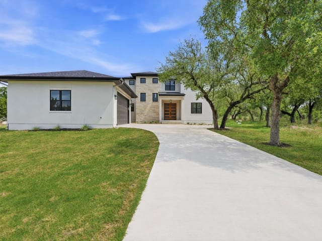 109 Rocky Summit Ct