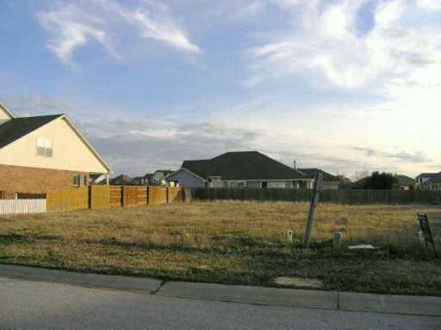 109 Rosebud LN