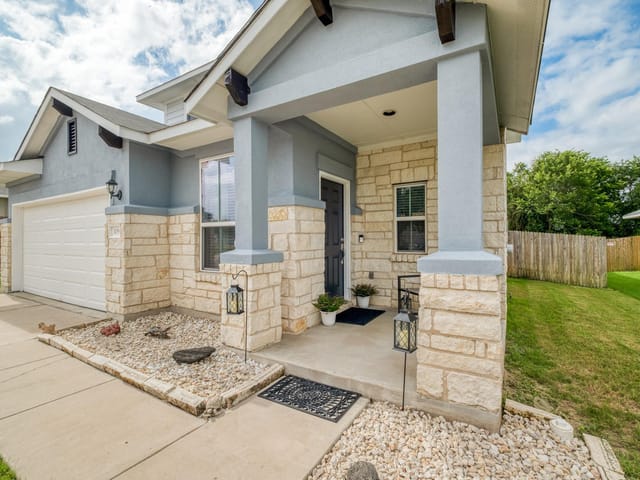 109 Saranac DR