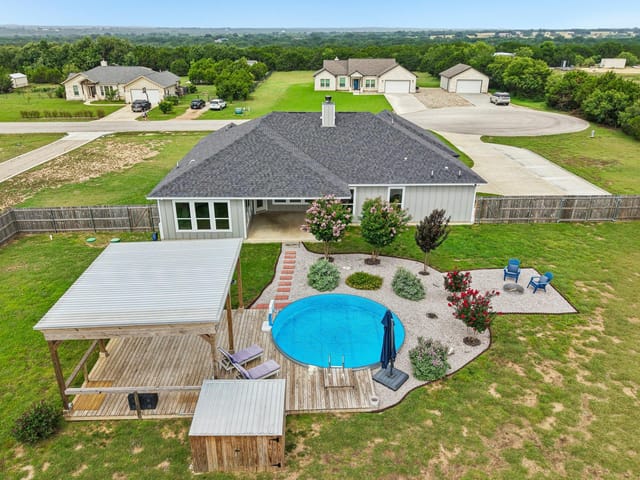 109 Silverado DR