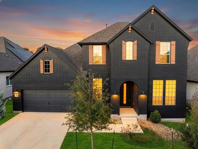 109 Strawberry Ln
