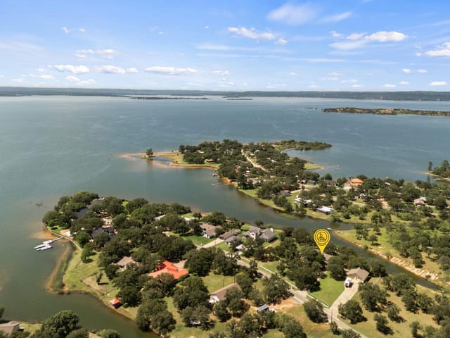 109 Sunset CIR