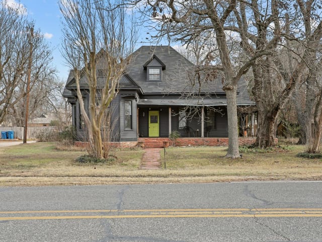 109 Taylor Rd