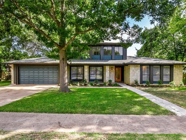 10900 Rustic Manor Ln