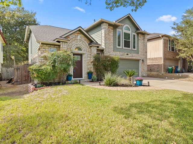 10900 Watchful Fox Dr