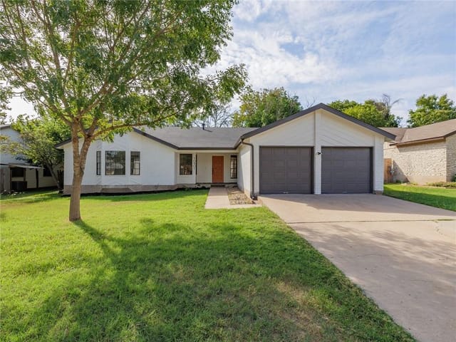 10901 Tall Oak Trl