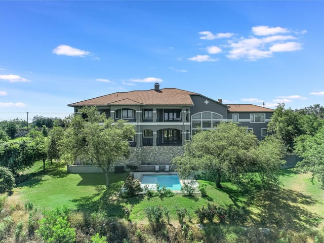 10901 W Highway 71