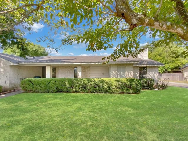 10908A Pinehurst Dr