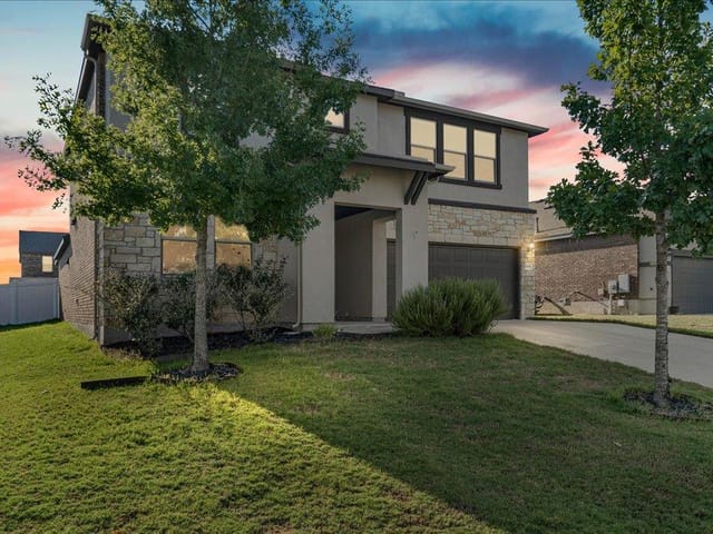 10909 Mickelson DR