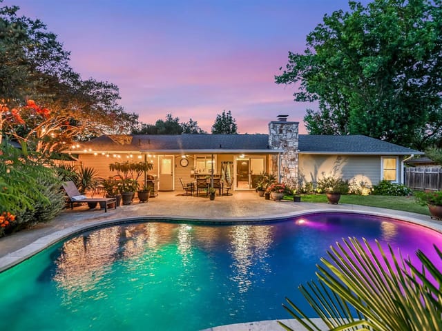 10909 Rustic Manor LN