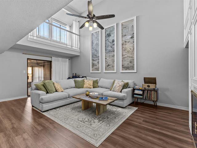10916 B Crown Colony Dr Unit #3