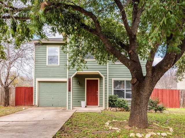 10931 Menchaca Rd