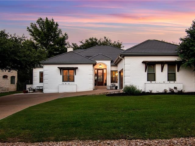 11 AUTUMN OAKS DR