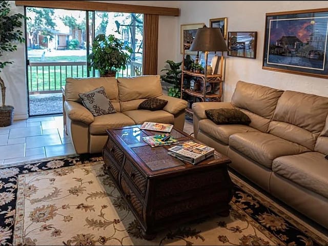 11 Cypress Fairway Vlg