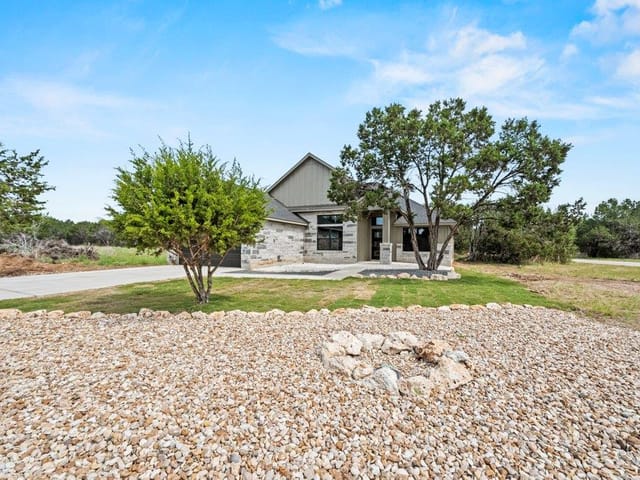 11 Moonlight Ln