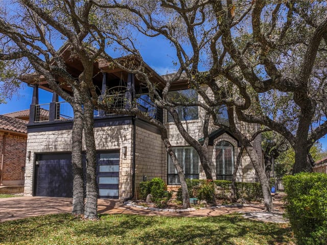 11 Treehaven Ln