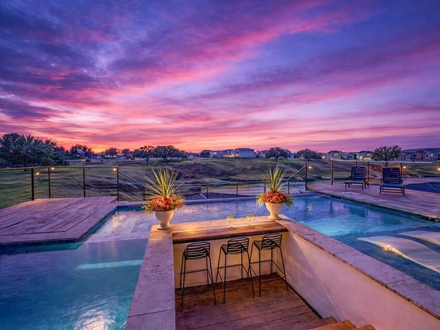110 Clearwater DR