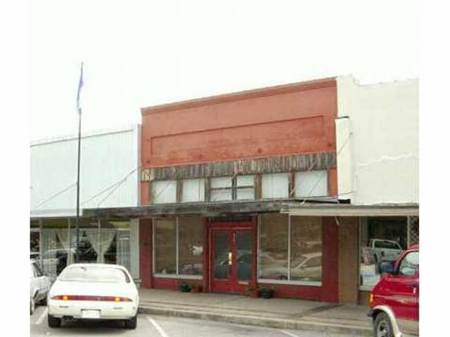 110 Commerce