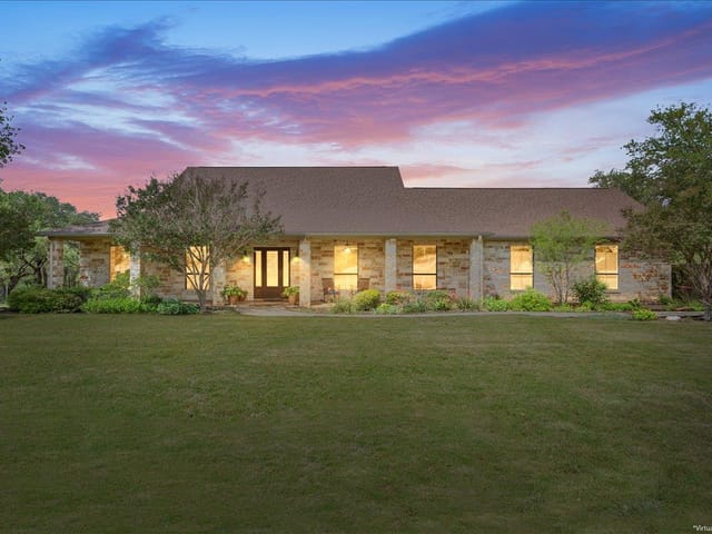 110 County Road 261