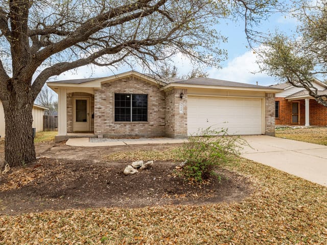 110 Grant Ct