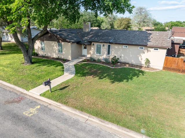 110 Live Oak St