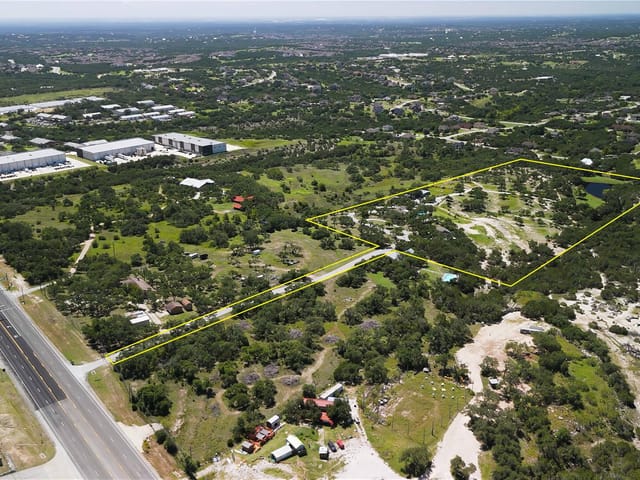 110 Longhorn LN