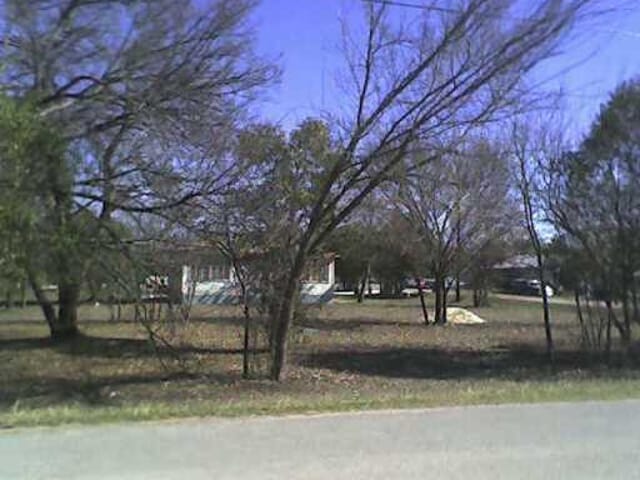 110 W Austin ST
