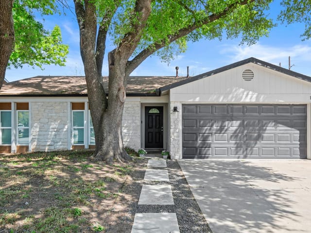 110 W Garrett Run