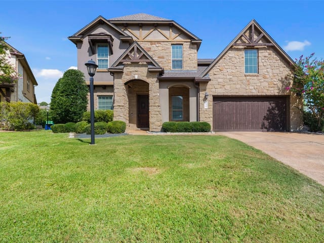 110 Waverly Spire Ct