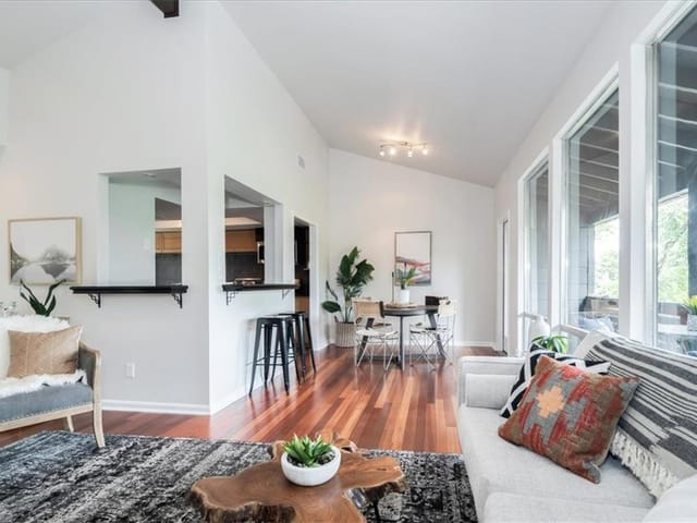 1100 Azie Morton Rd Unit #1115