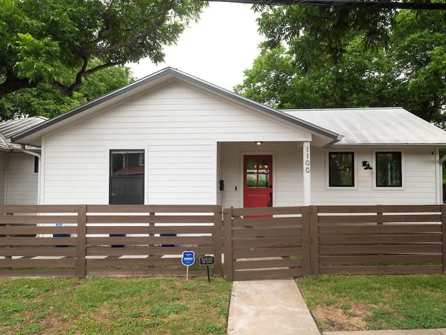 1100 Bouldin Ave