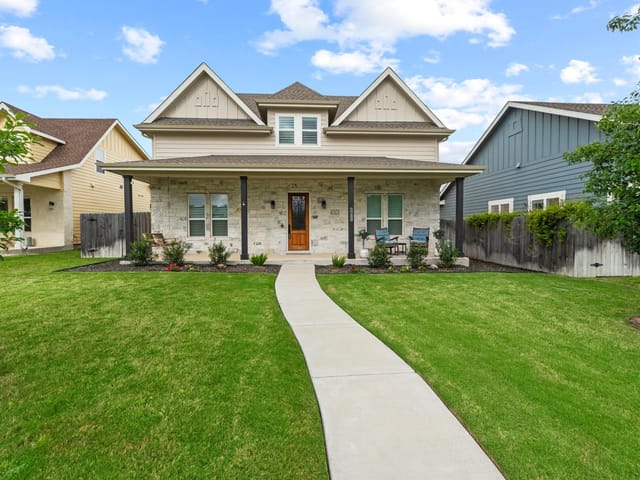 1100 Railroad Ave