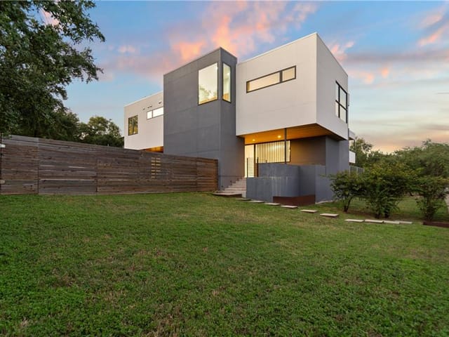 1100 San Augustine DR