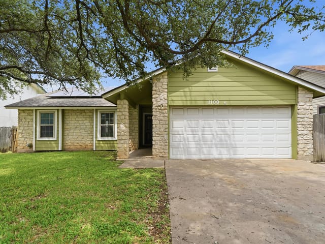 1100 York Castle DR