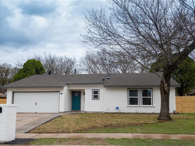 11002 Jordan Ln