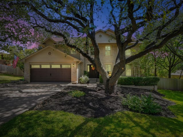 11003 Grapevine Ln