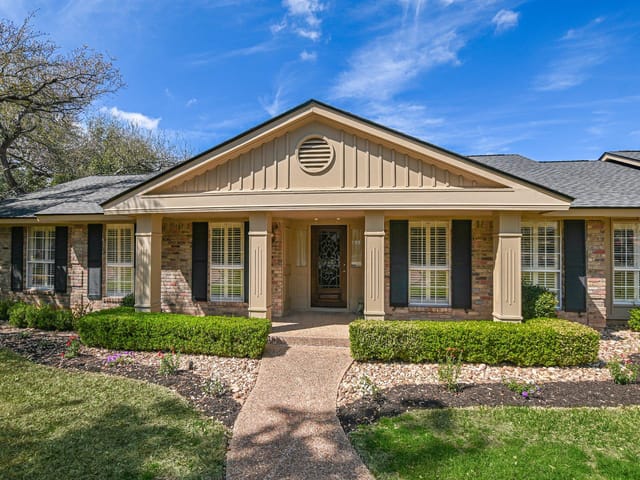11004 Plumewood DR