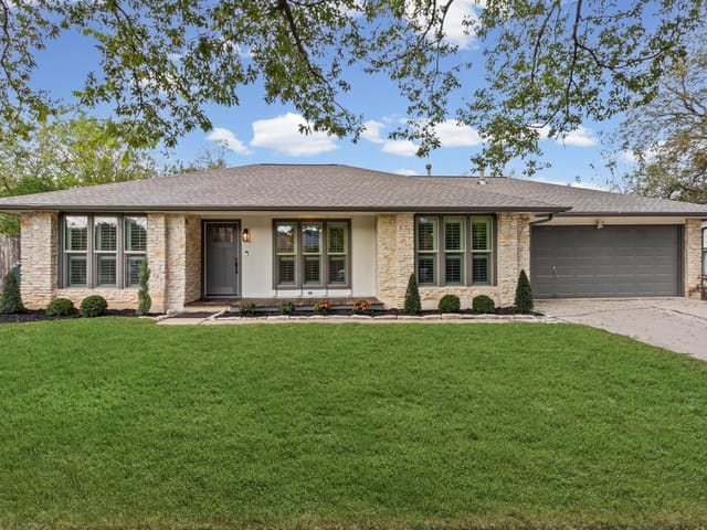 11004 Rustic Manor LN