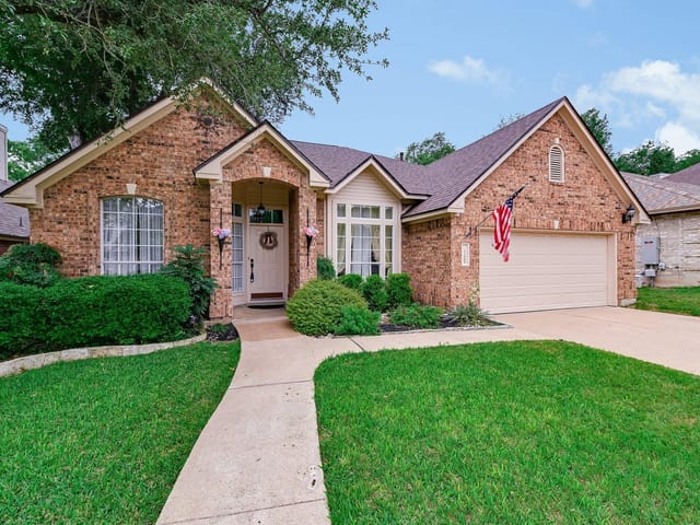 11005 Andenwood Dr