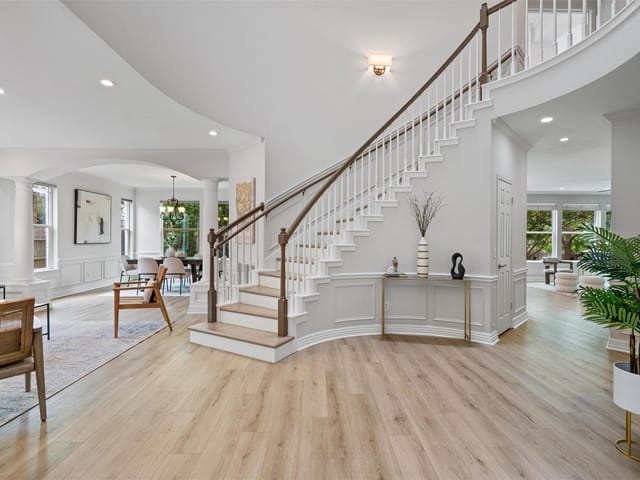 11006 Pebble Garden Ln