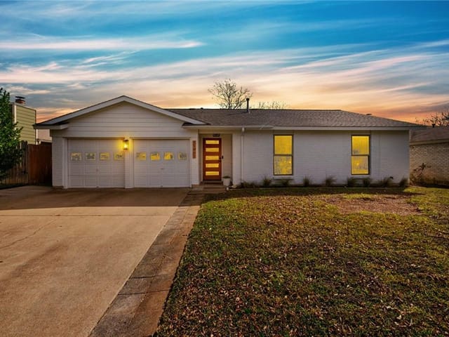 11007 Applewood Dr