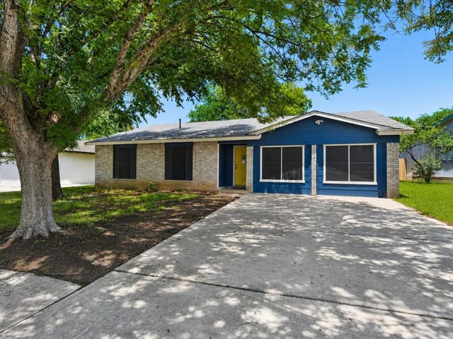11008 Jordan LN