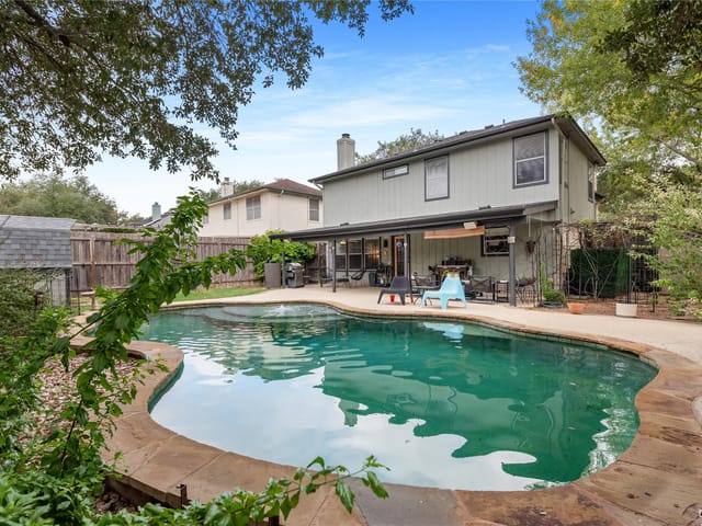 1101 Brecon Ln