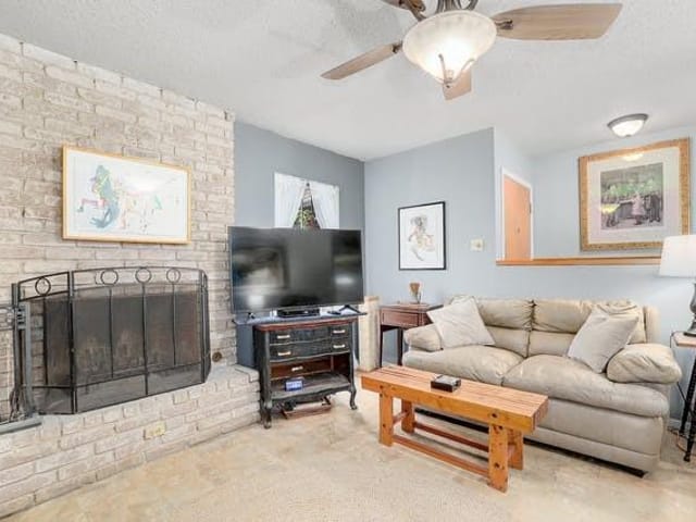 1101 Crown Ridge Path