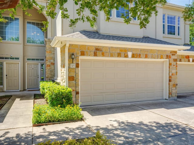1101 E Parmer LN Unit #315